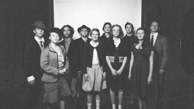 Wenstheater speelt ‘Anne Frank’ in jongerencentrum Tavenu. ‘Er zit ook humor in’