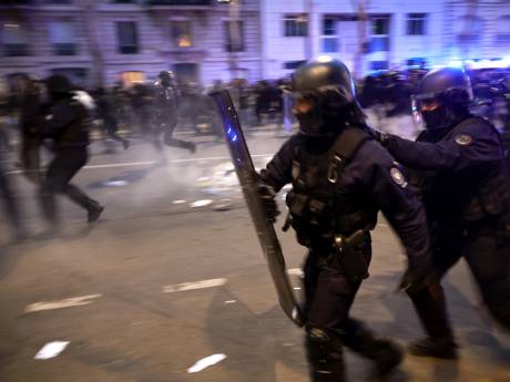 “Dignes des pires régimes autoritaires”: des images de violences lors des manifestations provoquent l’indignation