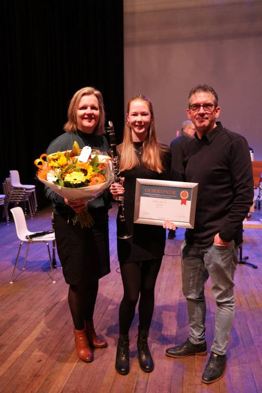 Sofie van Es mag zich jaar lang winnares Sjef Roberts Studiebeurs ...