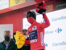 Ontketende Remco Evenepoel kraakt Primoz Roglic en verovert rode trui in Vuelta, Jay Vine wint eerste bergrit