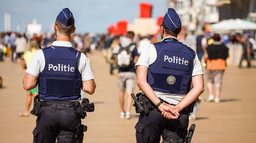 Politie krijgt te maken met verbaal en fysiek geweld: “Enkel en alleen omdat we mensen vragen om mondmasker te dragen”