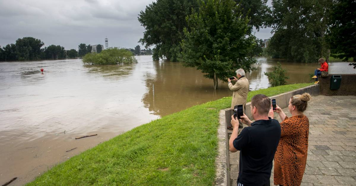 Hoogwater raast verder: Rijkswaterstaat waarschuwt ...