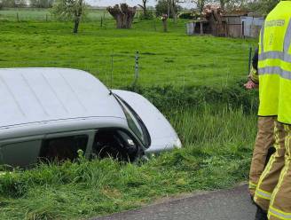 Voorbijgangers reanimeren bestuurder (67) na ongeval in Diksmuide: “Mogelijk hebben ze zijn leven gered”