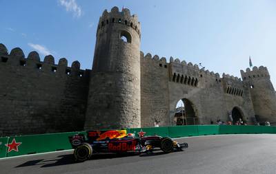 Verstappen in Bakoe: 'Ja hoor daar gaan we weer...'