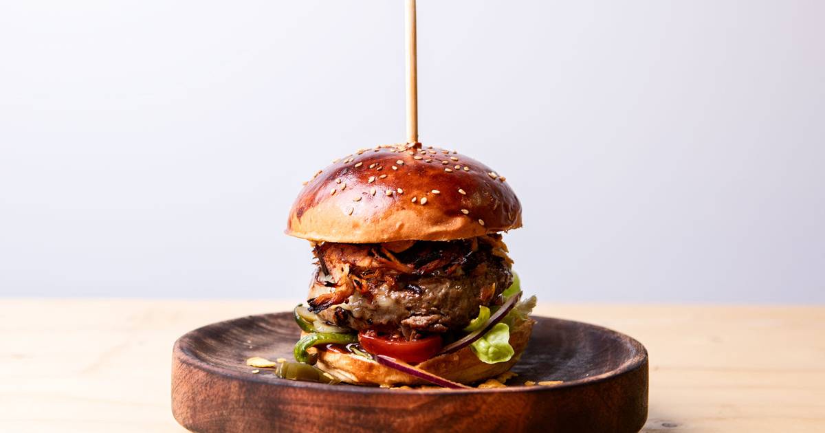 Dank je Familielid Paine Gillic Dit is lekkerste hamburger (zegt de vakjury) | Koken & Eten | AD.nl