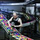 Prijswinnende inpakmachine gaat de hele wereld over