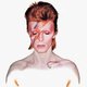 Dit schreef Onze Man in 1973: ‘Een nogal lullige hoes waarop Bowie zedig seksloos staat afgebeeld’
