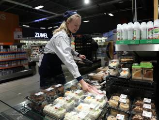 Landbouwers boos op Albert Heijn wegens goedkope melk: “Marketingstunt op kap van de boeren”