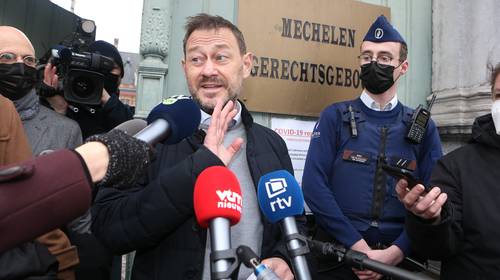 “Wat mogen wij niet weten? We moeten ons toch kunnen verdedigen”: De Pauw wil ‘geheime verklaring’ van Maaike Cafmeyer en Liesa Naert inkijken