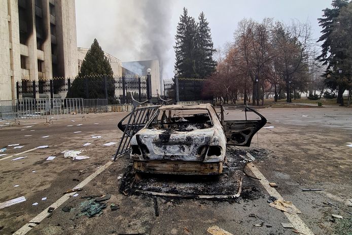 In de straten van Almaty zijn de sporen van het geweld van vorige week nog zichtbaar