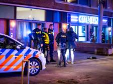 Cafébezoeker ontsnapt aan dood: net toen schutter hem in hoofd wilde schieten, weigerde het wapen