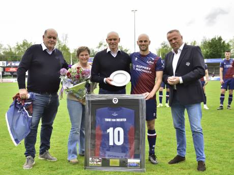 Jubilaris Twan van Meerten houdt FC ’s-Gravenzande in de race om play-offs: ‘We zijn dichterbij dan ooit’