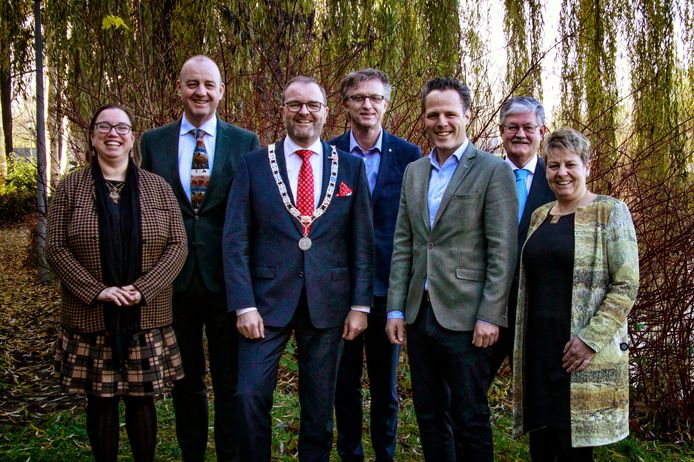 Het gevallen  college van West Betuwe.