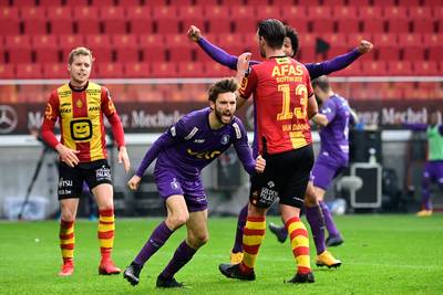 Van 2-1 naar 2-3! Beerschot wint Antwerpse derby vol spektakel en staat als revelatie op kop