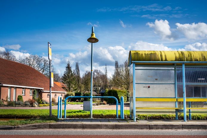 In de gemeente Pekela (Oost-Groningen) is er nauwelijks geld om de bushokjes te onderhouden.