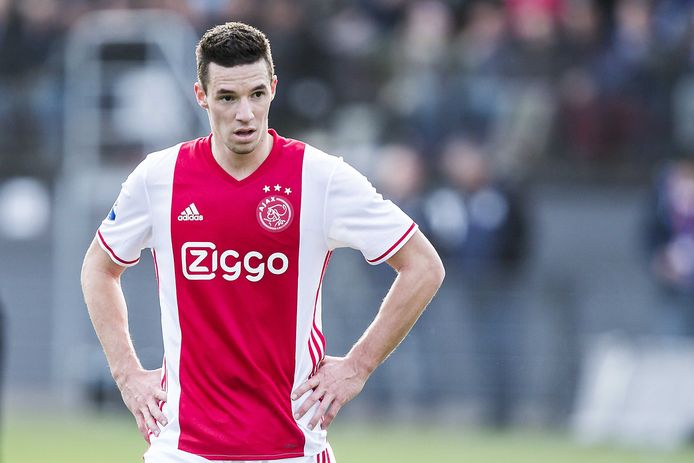 Nick Viegever is door PSV benaderd voor een overstap naar Eindhoven.