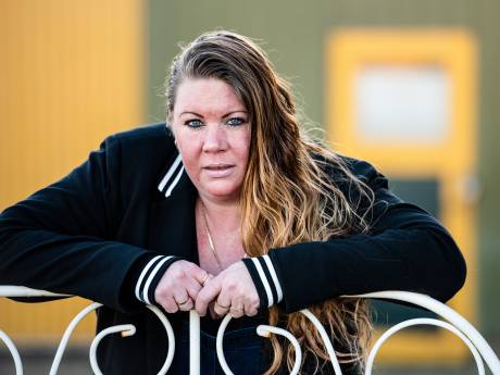 Spokenjaagster Jill kreeg angststoornis na deelname ‘Help, mijn man is klusser’: ‘Makers hadden nazorg moeten leveren’
