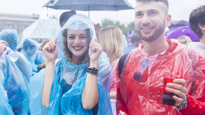 Wordt het straks dansen in de regen op Pukkelpop? Festivalgangers en organisatoren vertellen hoe zij de nattigheid trotseren