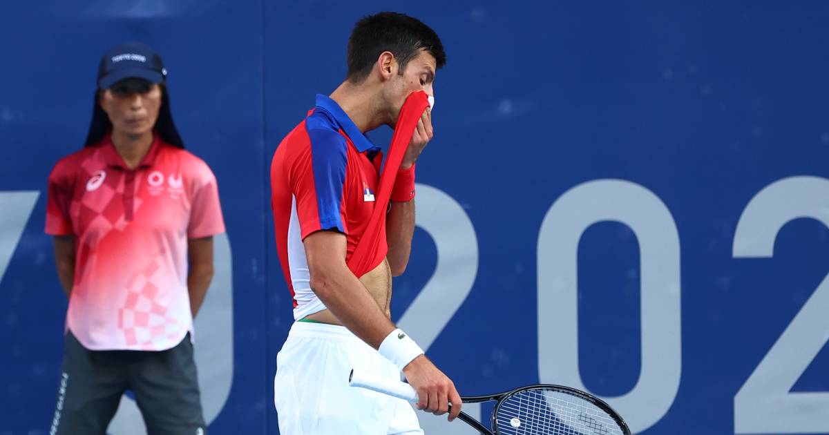 Geen olympische medaille voor aangeslagen Djokovic ...