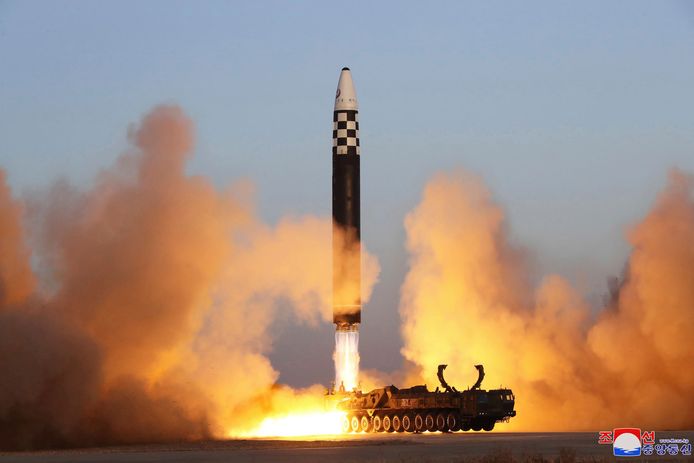 Archiefbeeld van de lancering van een Noord-Koreaanse ballistische raket in maart dit jaar.