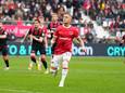 Jesper Karlsson baalt na zijn gemiste strafschop.