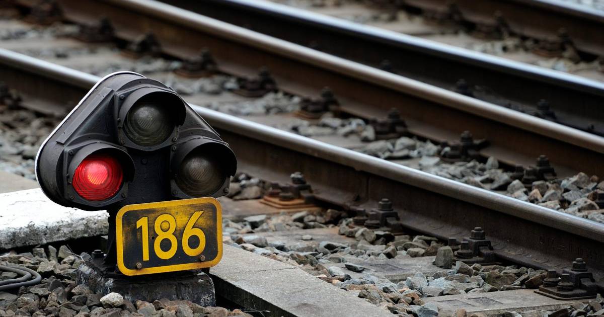 Aanrijding op het spoor: uren geen treinen tussen Apeldoorn en Deventer.