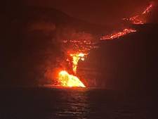 Lava van vulkaan La Palma bereikt de zee, ‘lucht is nog veilig om in te ademen’
