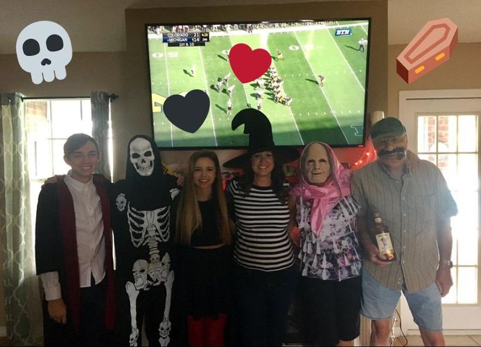 Twitter @OliviaNoraC