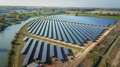 Ewijks zonnepark levert in februari de eerste stroom