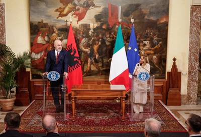 L’Italie signe un accord avec l’Albanie pour délocaliser l’accueil de migrants sauvés en mer