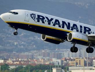 VIDEO. Toestel Ryanair geëvacueerd om overhitte smartphone