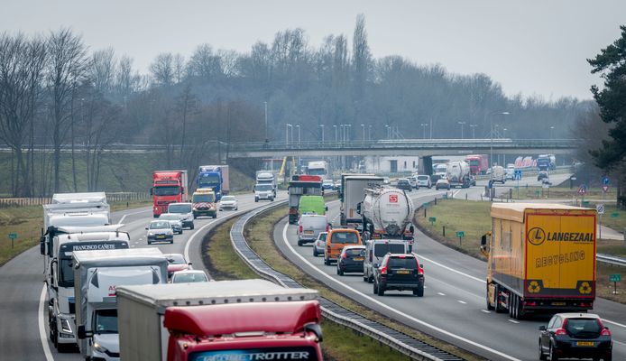 De A1 tussen Hengelo en Oldenzaal.