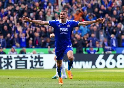 Boulette pour Tielemans, costume de héros pour Castagne: journée contrastée pour les Belgian Foxes