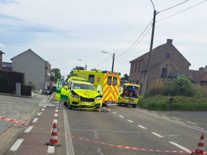 “Ambulance is niet zomaar koning op de weg”: dodelijk ongeval met MUG roept heel wat vragen op