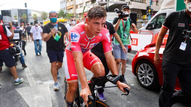 Remco Evenepoel deelt volgende klap uit in tijdrit: ‘Nu wil ik de Vuelta winnen ook’