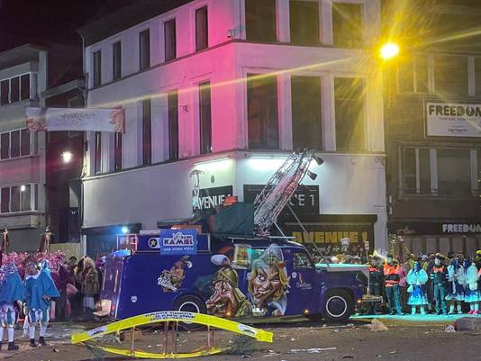 Pompiers si reca al Grote Markt.