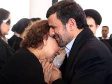 Une photo d'Ahmadinejad choque les intégristes iraniens