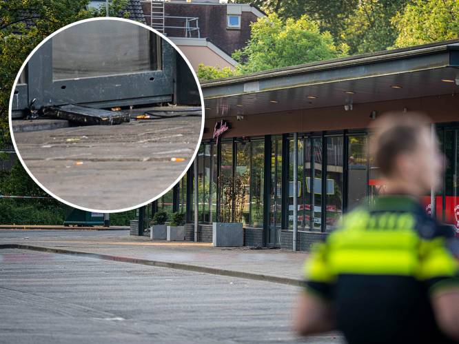 Winkelcentrum Arnhem volledig afgesloten om twee mogelijke explosieven bij lunchrooms