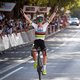 Nederlandse Van Vleuten wint Strade Bianche tweede jaar op rij na fraaie inhaalrace