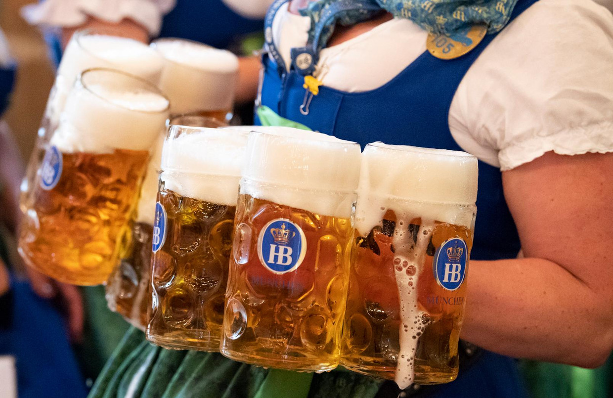 verpleegster Hol room Verdrinken in bier: hier vier je oktoberfest in Amsterdam | Het Parool