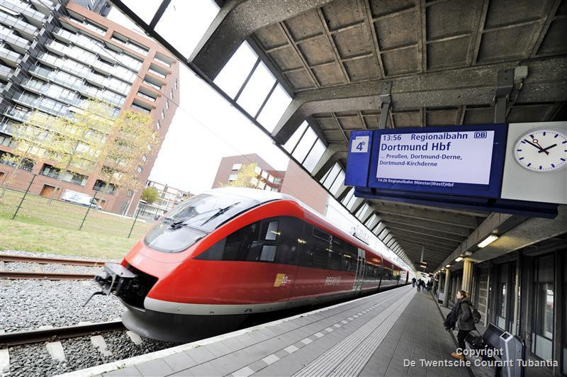 Tedxlezingen in de trein naar Münster Foto AD.nl