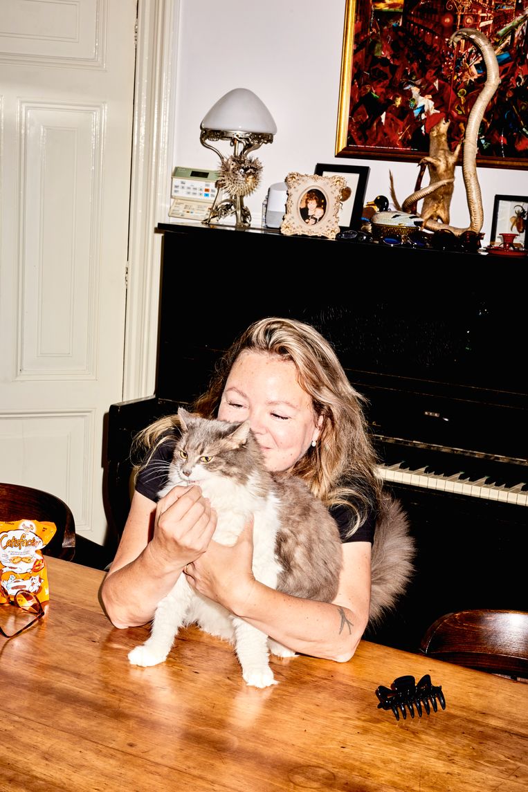 Sylvia Witteman en Lola. Beeld Valentina Vos