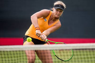 Kiki Bertens geeft geblesseerd op in Mallorca