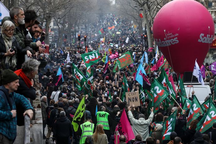 Manifestation contre la réforme du système de retraite du gouvernement français le 16 mars 2023.