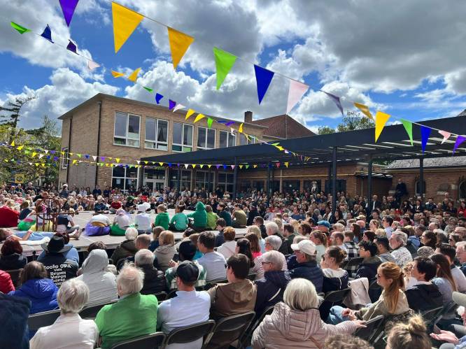 Basisschool Zandstraat viert 125ste verjaardag met een sprookjesachtig schoolfeest