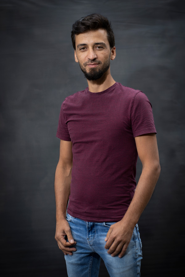 Asielzoeker Hassan zijn winkel werd platgebombardeerd; hij wil nu