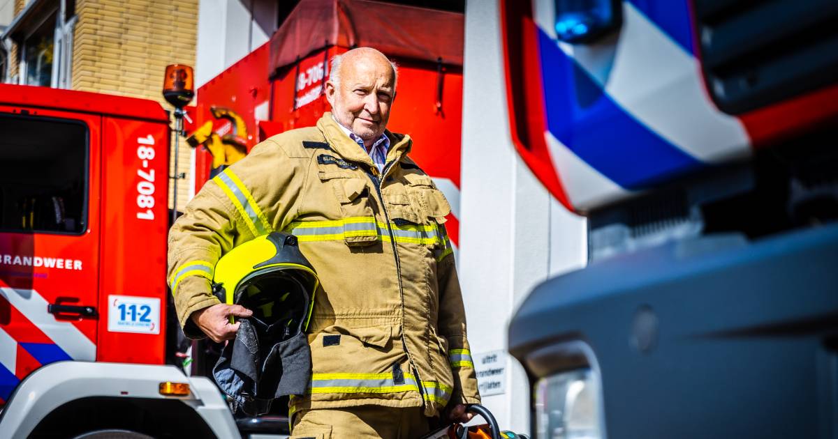 Nico (69) na vijftig jaar dienst bij de vrijwillige brandweer benoemd tot ereburger van Sliedrecht -