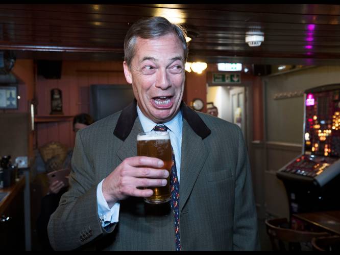 Brexitpartij van Farage op koers om klinkende overwinning te behalen bij Europese verkiezingen