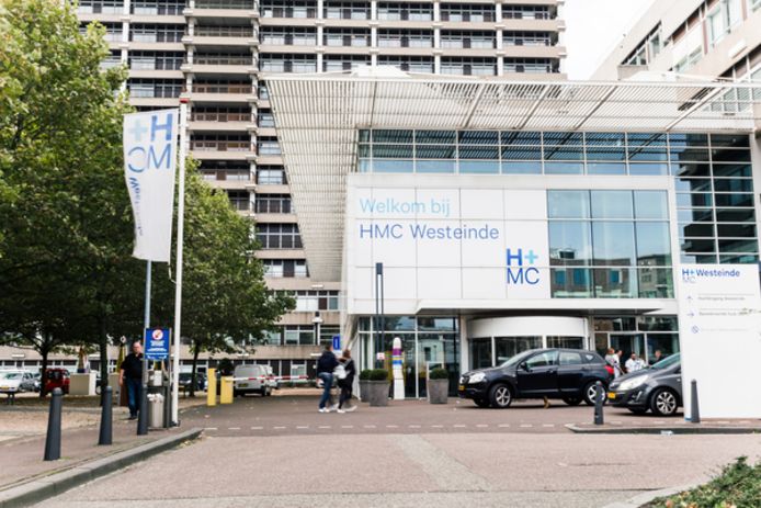 ,,Huisartsen kunnen patiënten helpen die niet zo ernstig ziek zijn", vertelt een woordvoerder van Hadoks, de samenwerkende Haagse huisartsen.