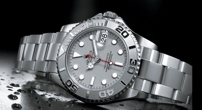 Tot jaar cel voor dieven Rolex-horloges van 25.000 stalen bij juwelier | Knokke-Heist | hln.be